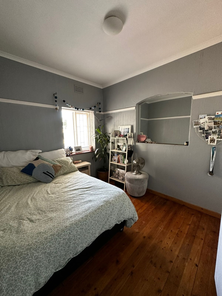 2 Bedroom Property for Sale in Sea Point Western Cape